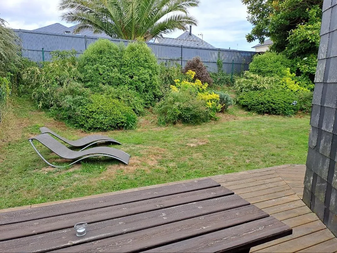 Maisonnette De Vacances Avec Jardin Clos Guidel 0*,  France